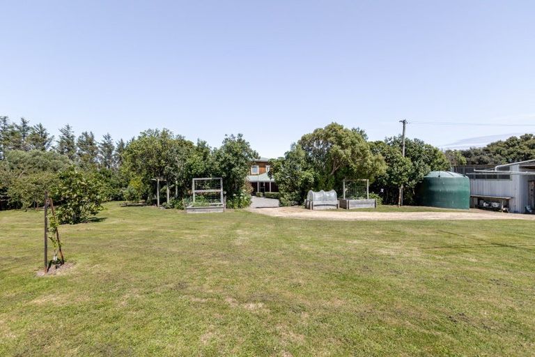 Photo of property in 770 Cape Palliser Road, Whangaimoana, Featherston, 5772