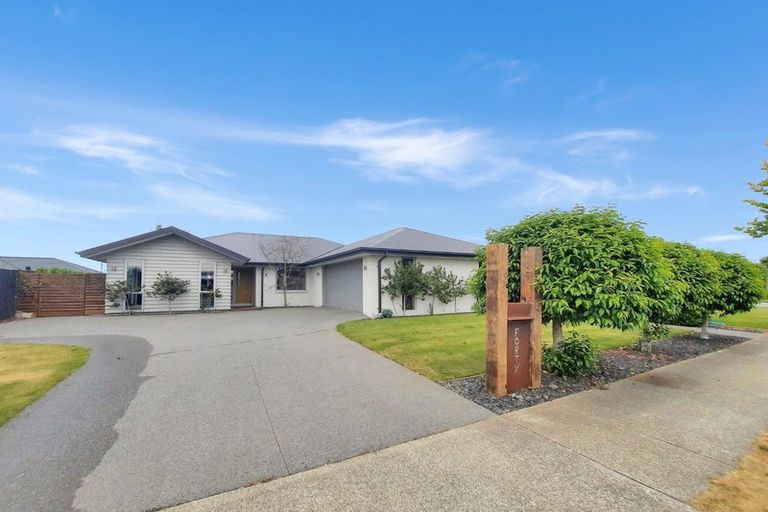 Photo of property in 40 Brockelbank Drive, Kaiapoi, 7630