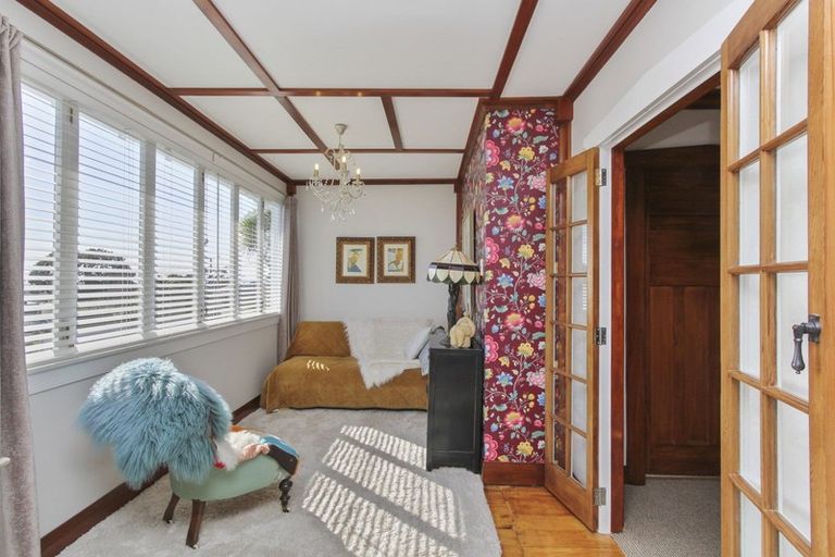 Photo of property in 15 Wallace Place, Westown, New Plymouth, 4310