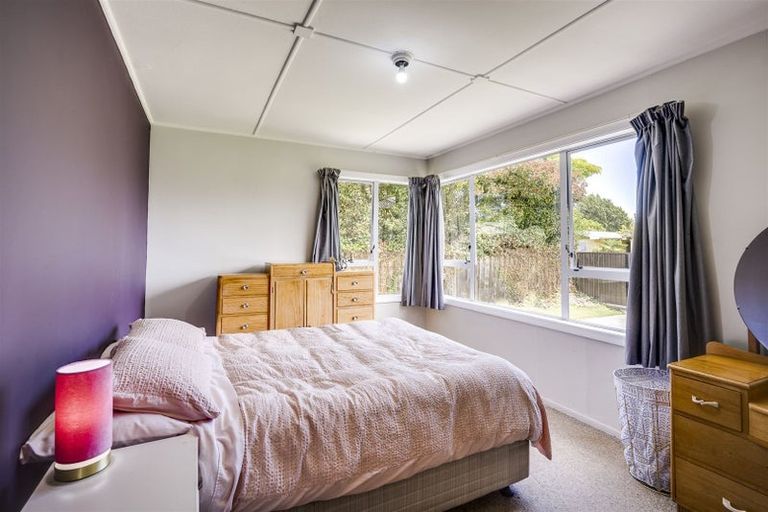 Photo of property in 2 Barton Avenue, Marewa, Napier, 4110