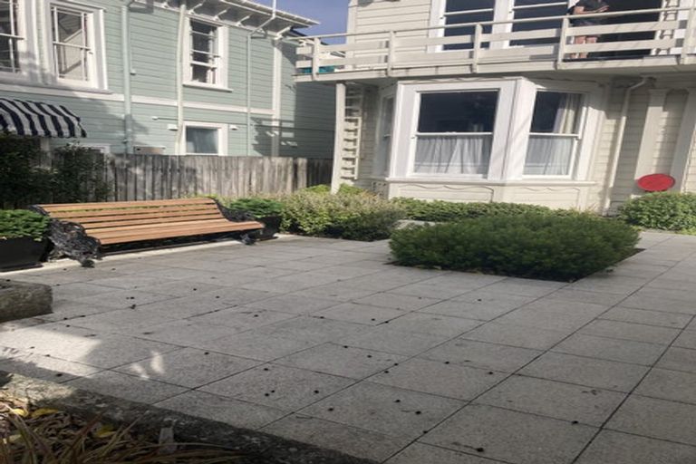 Photo of property in 23 Tinakori Road, Thorndon, Wellington, 6011