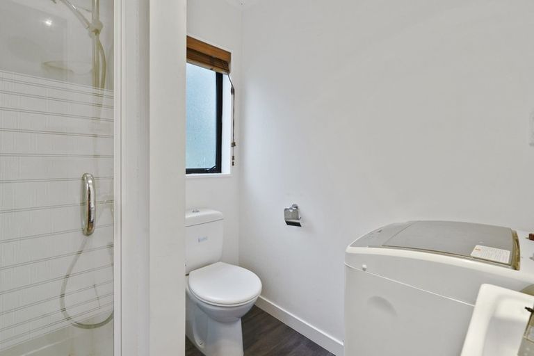 Photo of property in 142 Upland Road, Kelburn, Wellington, 6012