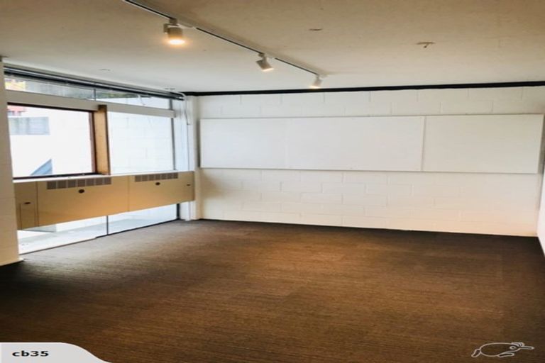 Photo of property in 61a Cambridge Terrace, Papatoetoe, Auckland, 2025