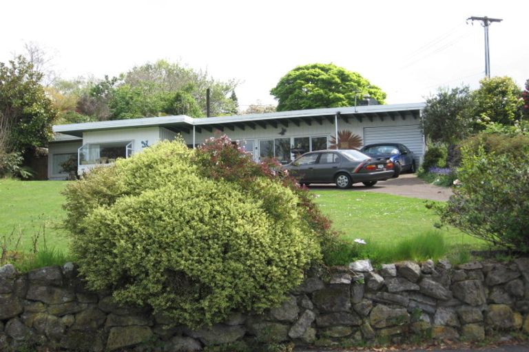 Photo of property in 212 Kawaha Point Road, Kawaha Point, Rotorua, 3010
