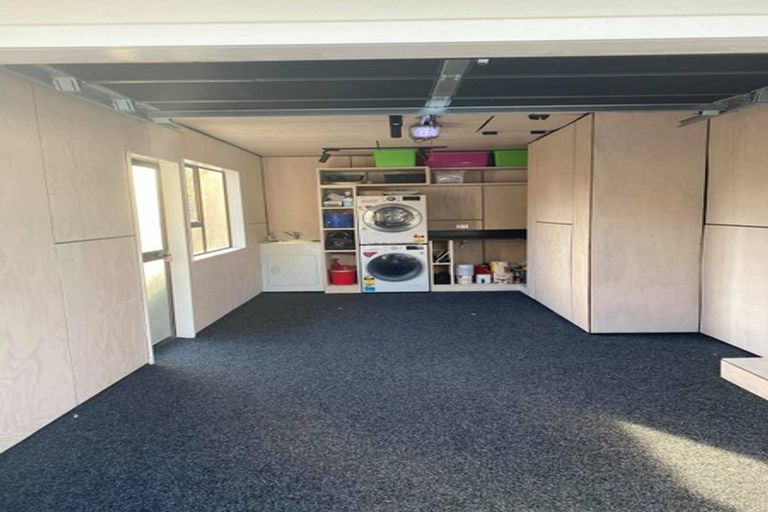 Photo of property in 6a Vincent Street, Waterloo, Lower Hutt, 5011