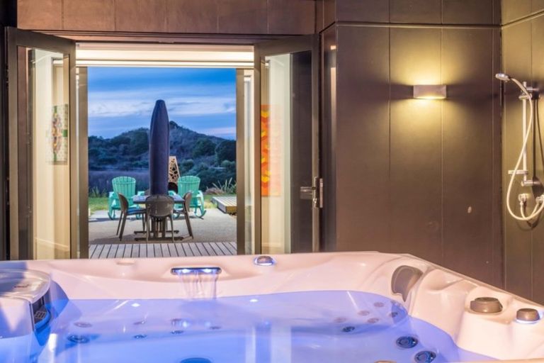 Photo of property in 27 Pingao Lane, Peka Peka, Waikanae, 5391