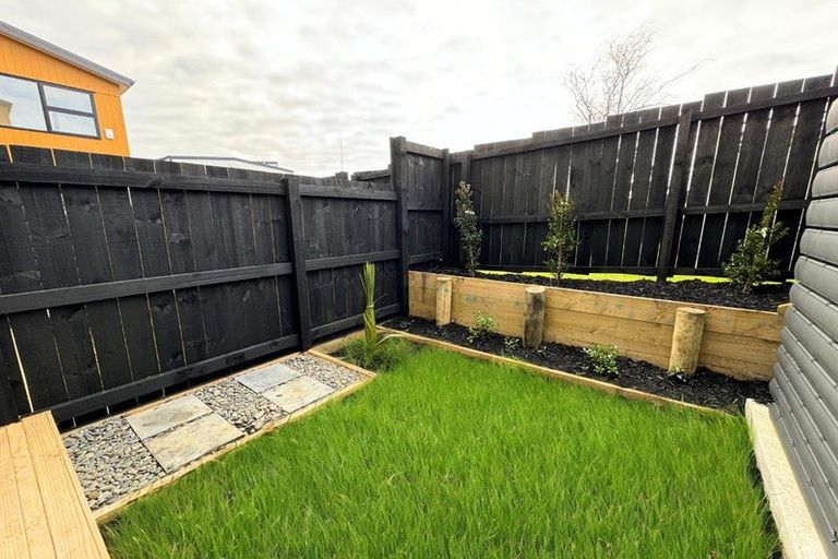 Photo of property in 15/28 Lavelle Road, Henderson, Auckland, 0612