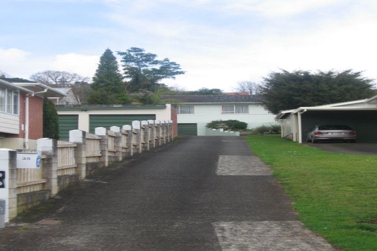 Photo of property in 35 Mack Place, Red Hill, Papakura, 2110