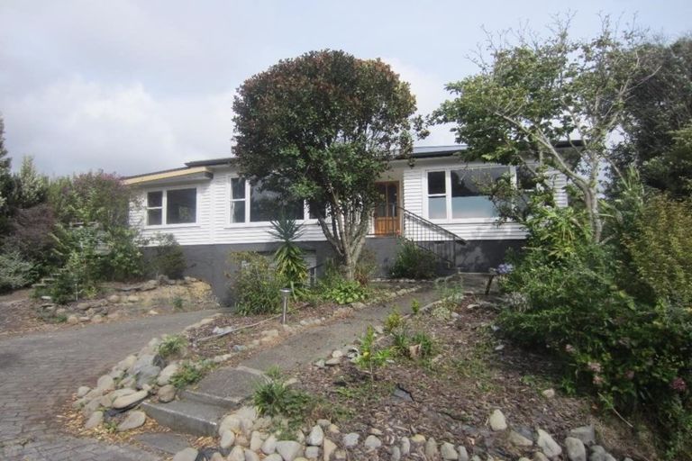 Photo of property in 9 Allen Terrace, Tawa, Wellington, 5028