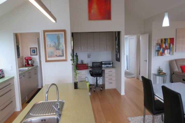 Photo of property in 1 Brompton Close, Richmond Heights, Taupo, 3330