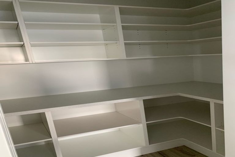 Photo of property in 10 Mccahon Drive, Rangiora, 7400