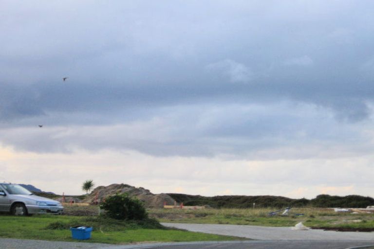 Photo of property in 9 Karahu Lane, Omaha, 0986