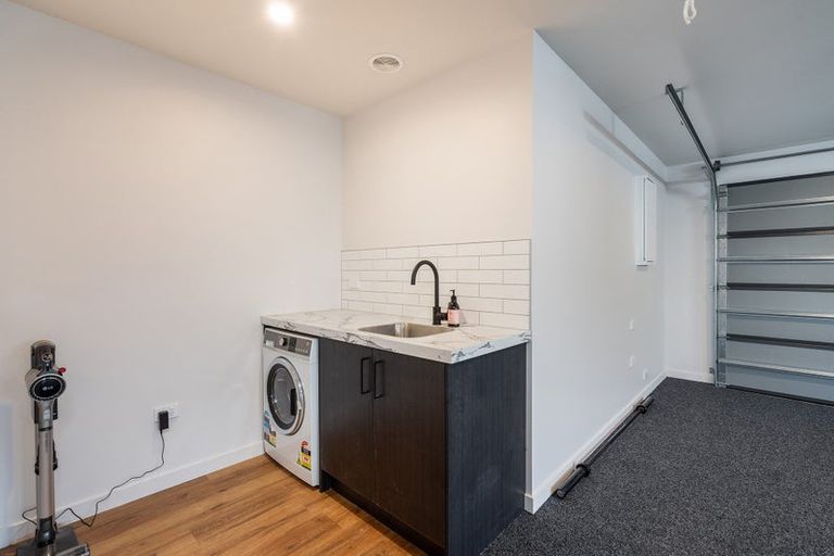 Photo of property in 2 Margate Street, Waihola, Milton, 9073