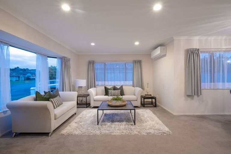 Photo of property in 11 Redcastle Drive, East Tamaki, Auckland, 2013