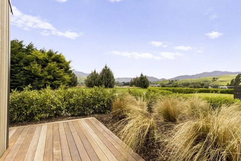Photo of property in Kawarau Heights, 4 Carrick Lane, Lake Hayes, Queenstown, 9304