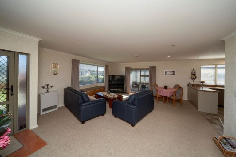 Photo of property in 134 Regan Street, Stratford, 4332