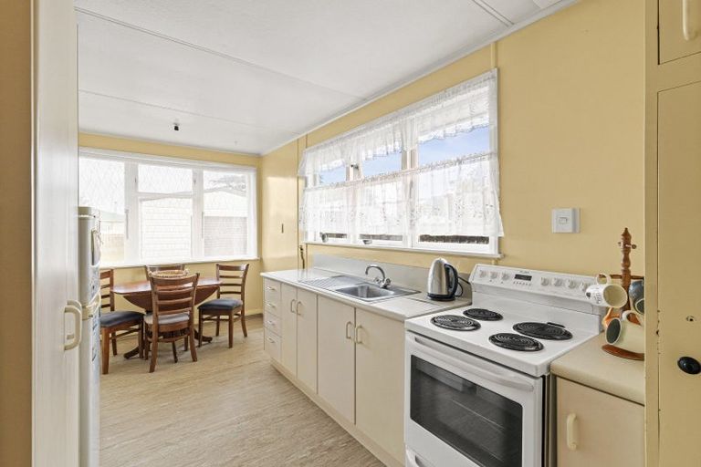 Photo of property in 5 Ventura Grove, Bulls, 4818