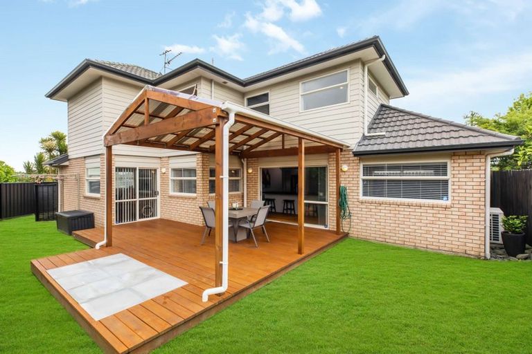 Photo of property in 74a Buscomb Avenue, Henderson, Auckland, 0610