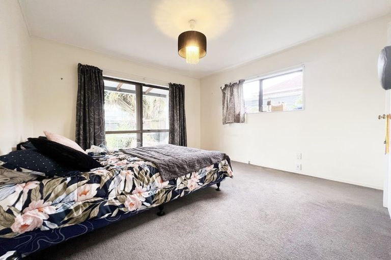 Photo of property in 2/87 Hillsborough Road, Hillsborough, Auckland, 1042