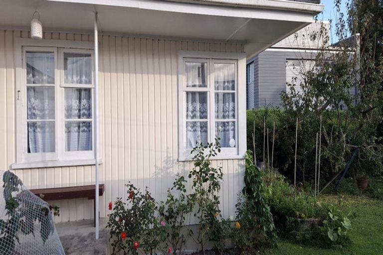 Photo of property in 83 Fox Street, Hamilton East, Hamilton, 3216