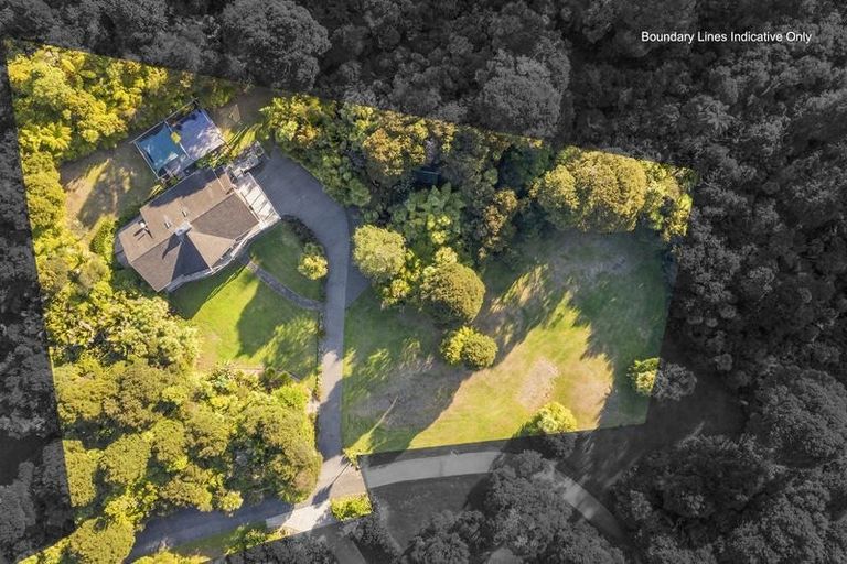 Photo of property in 25 Cochran Road, Oratia, Auckland, 0604