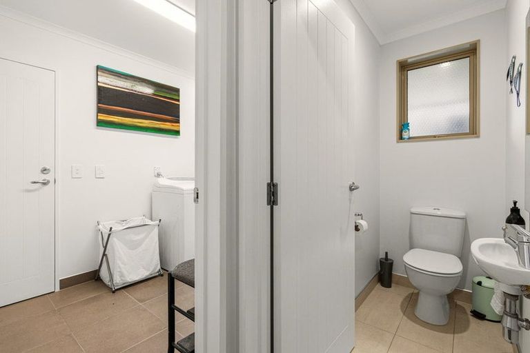 Photo of property in 33 Sylvan Street, Lake Hayes, Queenstown, 9304