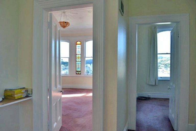 Photo of property in 15 Kenwyn Terrace, Newtown, Wellington, 6021