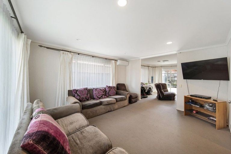 Photo of property in 80 Middlefield Drive, Flat Bush, Auckland, 2016