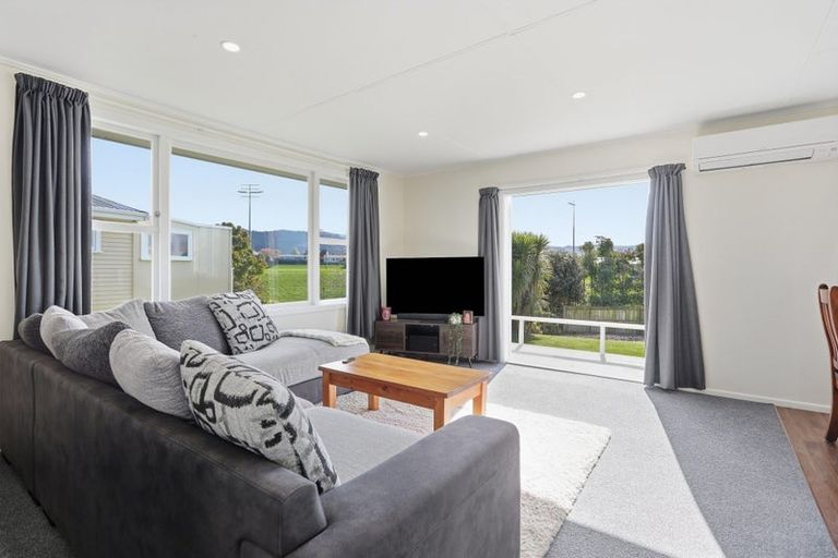 Photo of property in 9 Gray Avenue, Te Puke, 3119
