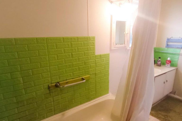 Photo of property in 7 Bridge Street, Tuatapere, 9620