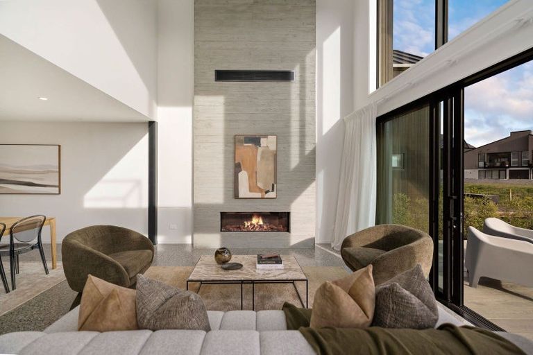 Photo of property in 10 Soudley Court, Jacks Point, Queenstown, 9371