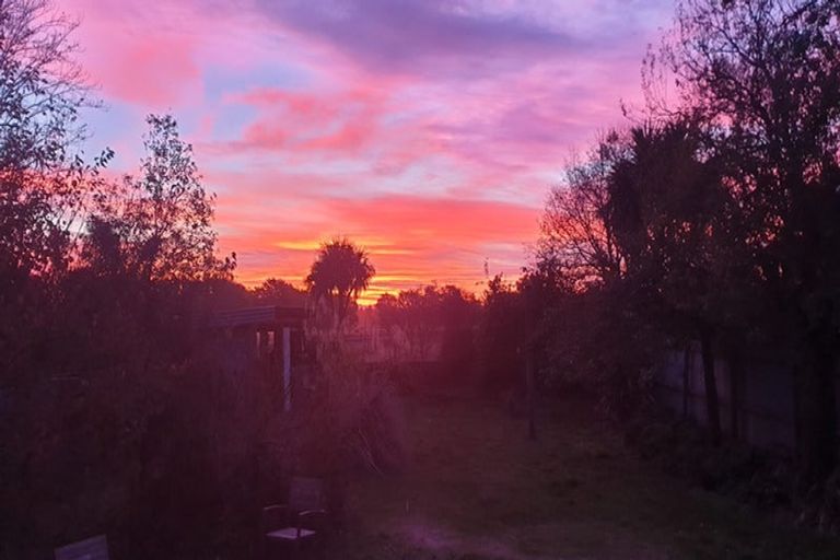 Photo of property in 76 Ferry Road, Woodend Beach, Kaiapoi, 7691