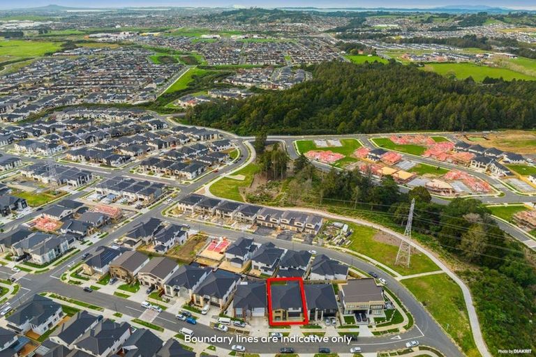 Photo of property in 98 Tir Conaill Avenue, Flat Bush, Auckland, 2019