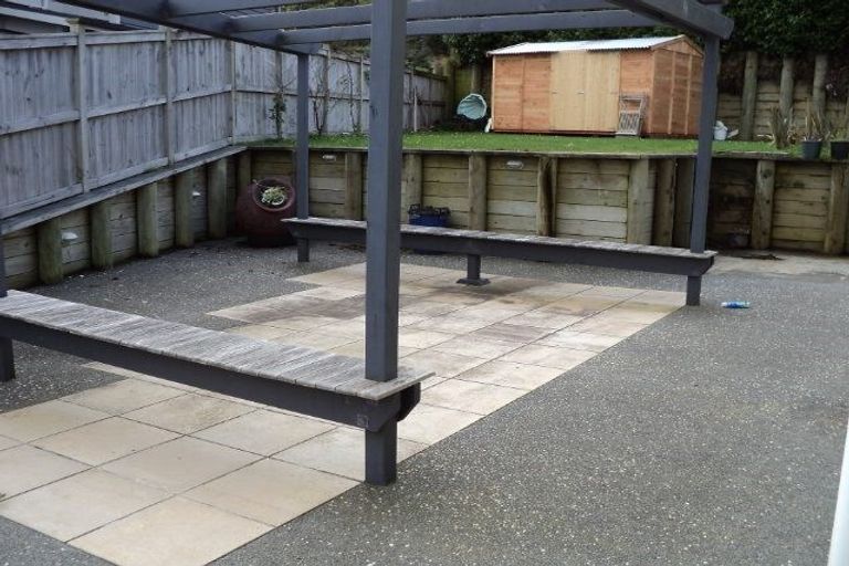 Photo of property in 54 Arahiwi Grove, Tirohanga, Lower Hutt, 5010