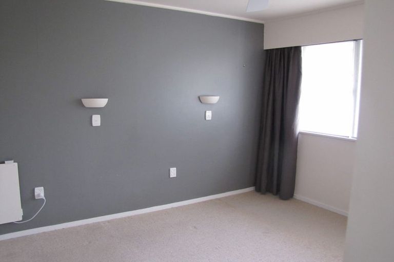 Photo of property in 2 Leybourne Avenue, Waikanae, 5036