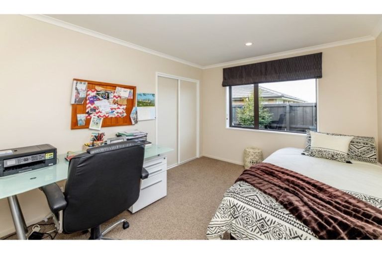 Photo of property in 6 Pemberton Drive, Amberley, 7410