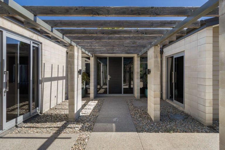 Photo of property in 293 Riverbank Road, Wanaka, 9382