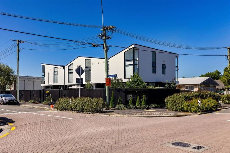 Photo of property in 2/63 Poulson Street, Addington, Christchurch, 8024