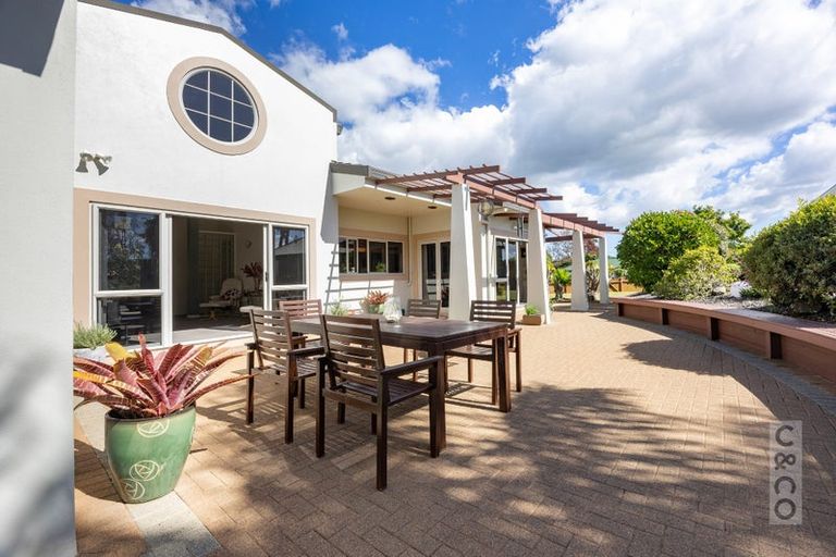 Photo of property in 41 Sunny Crescent, Huapai, Kumeu, 0810