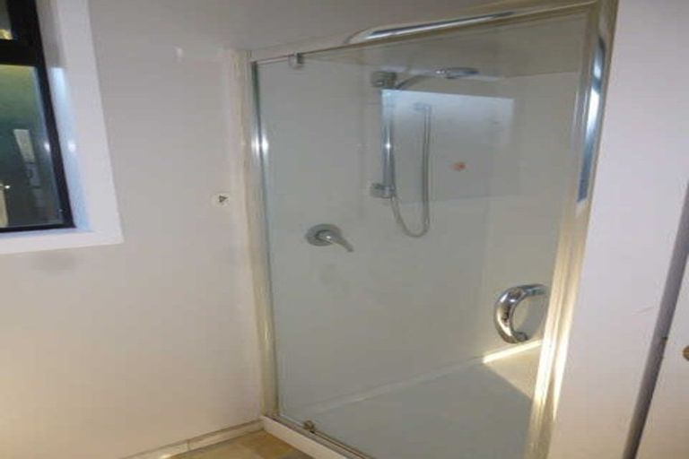 Photo of property in 15 Auburn Avenue, Upper Riccarton, Christchurch, 8041