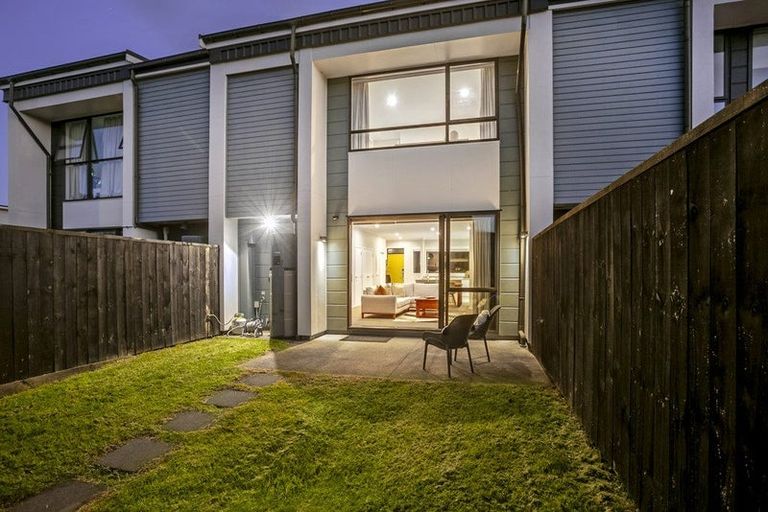 Photo of property in 12 Rangihina Road, Hobsonville, Auckland, 0616