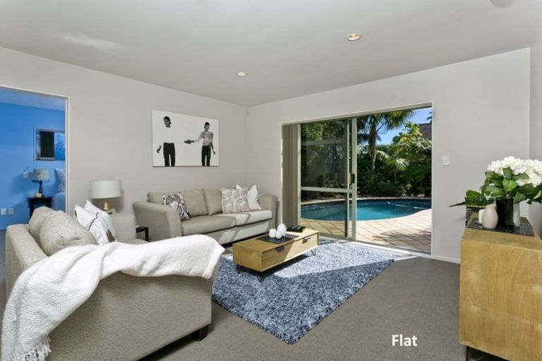 Photo of property in 24 St Lucia Place, Unsworth Heights, Auckland, 0632