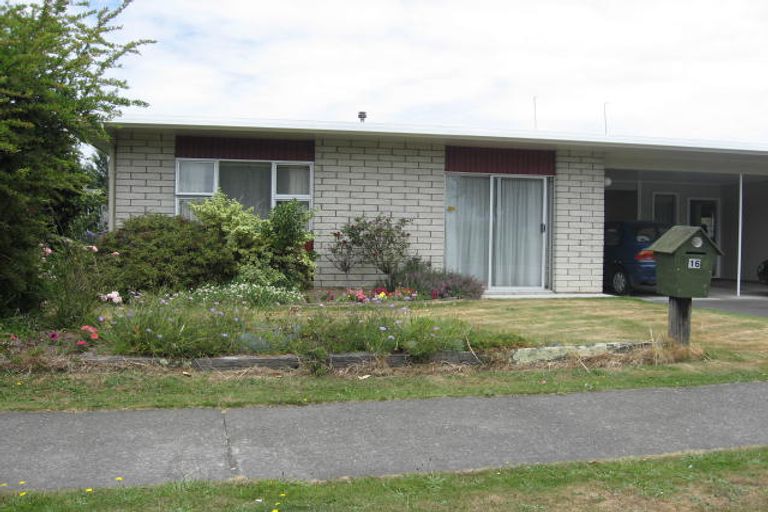 Photo of property in 16-18 Church Street, Feilding, 4702