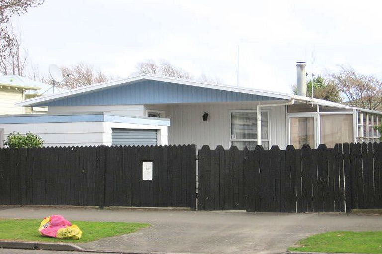 Photo of property in 32 Ada Street, Hokowhitu, Palmerston North, 4410