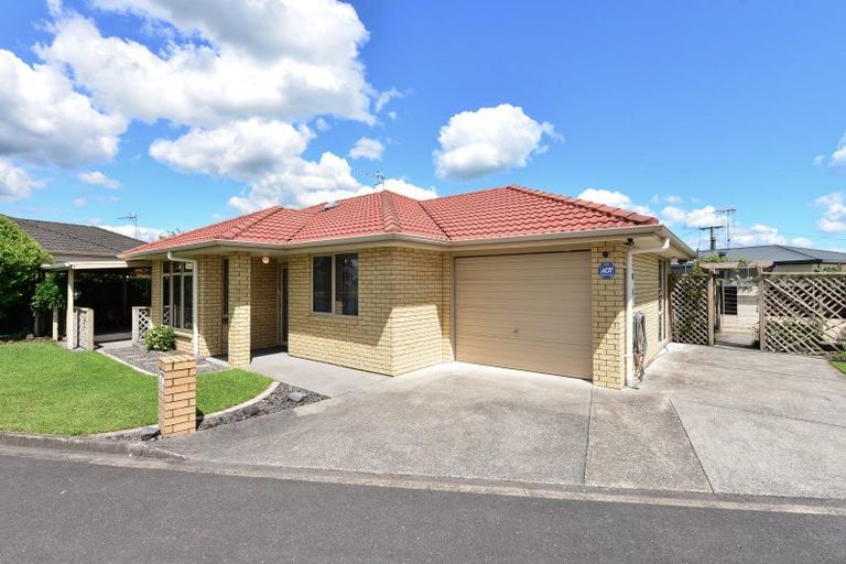 Photo of property in 13 Grevillea Place, Melville, Hamilton, 3206