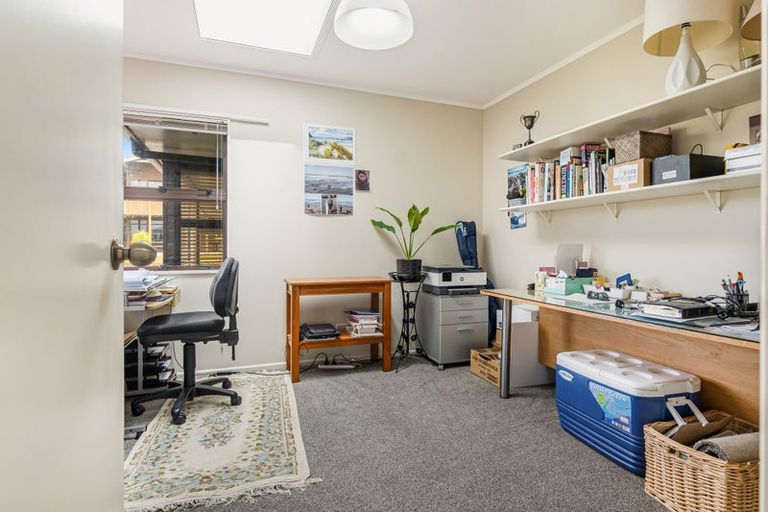 Photo of property in 146 Pacific Parade, Army Bay, Whangaparaoa, 0930