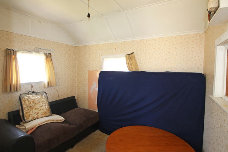 Photo of property in 15 Balmoral Street, Oamaru North, Oamaru, 9400