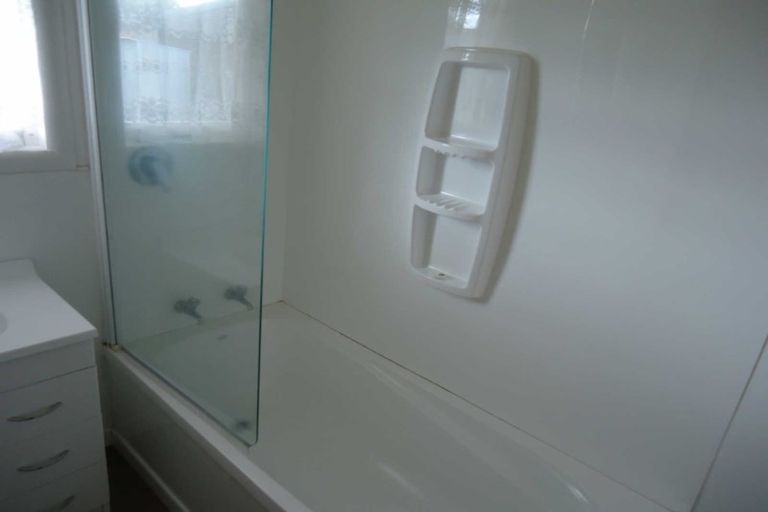 Photo of property in 930 Heaphy Terrace, Fairfield, Hamilton, 3214