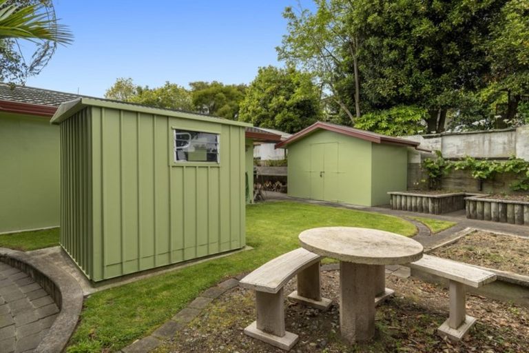 Photo of property in 7 Pamir Place, Welcome Bay, Tauranga, 3112