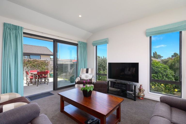 Photo of property in 18 Andrew Street, Stoke, Nelson, 7011